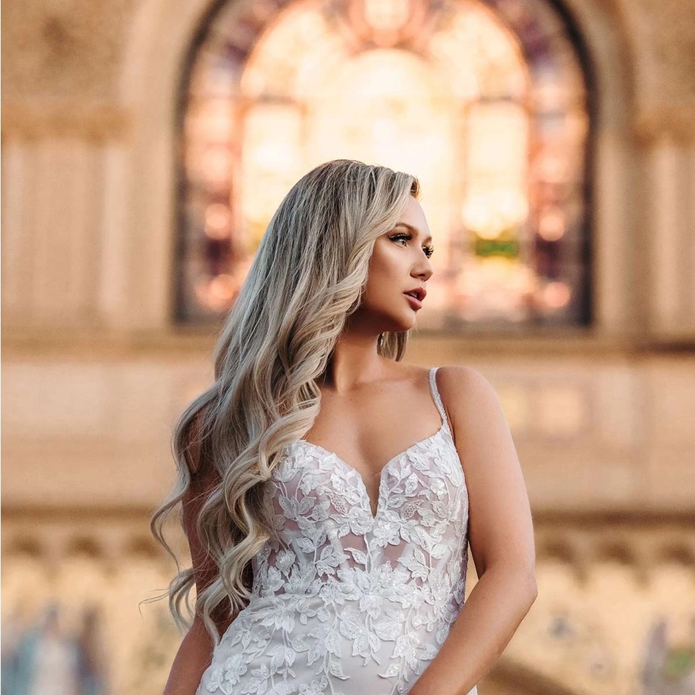 Stella York White Lace Wedding Dress- New with Tags - Picture 2 of 6